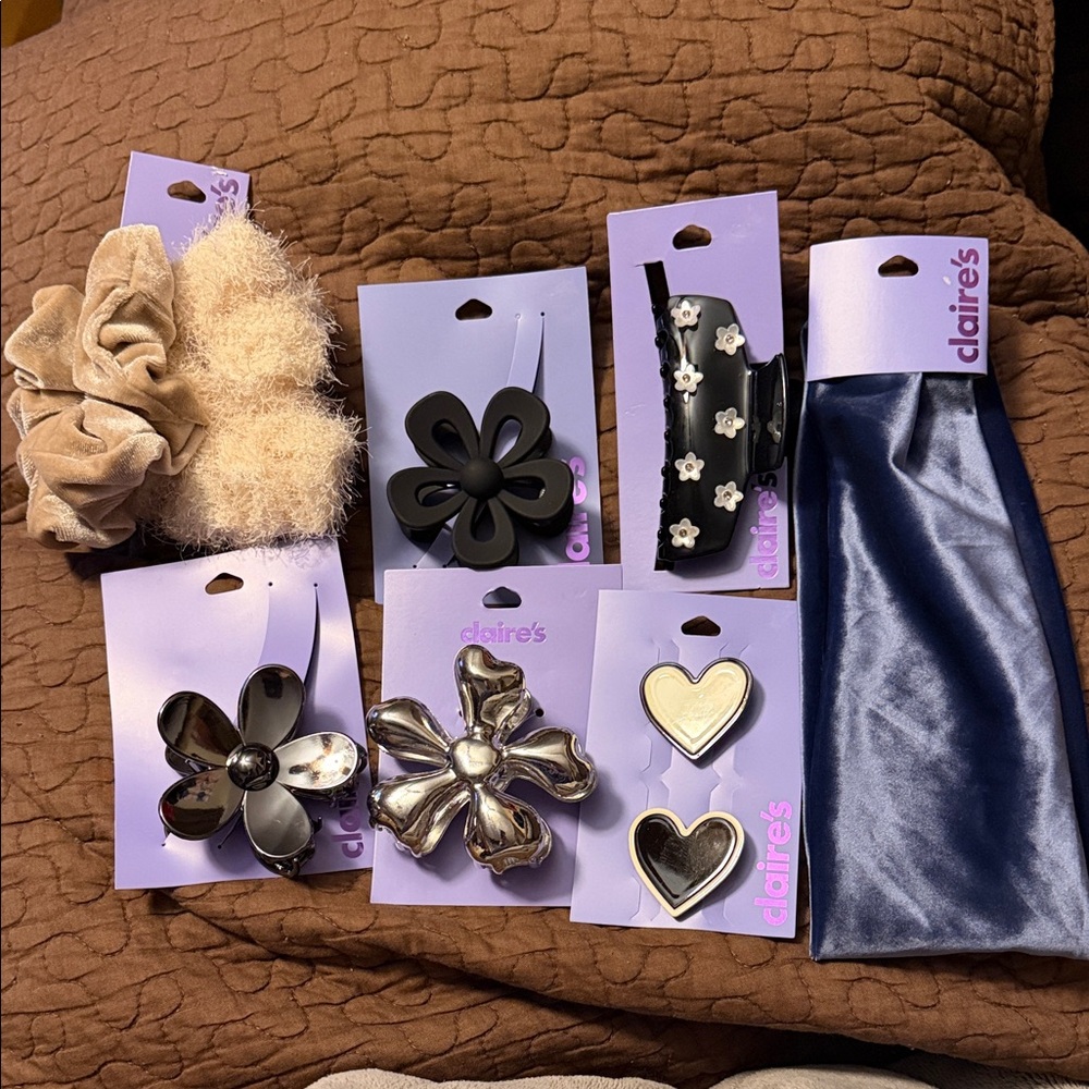 7 pc Claire's Floral and Heart Hair Accessory Collection retails: $64 all NWT
